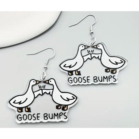 Retro Goose Acrylic Pendant Earrings Lightweight Statement Jewelry - Picture 1 of 1